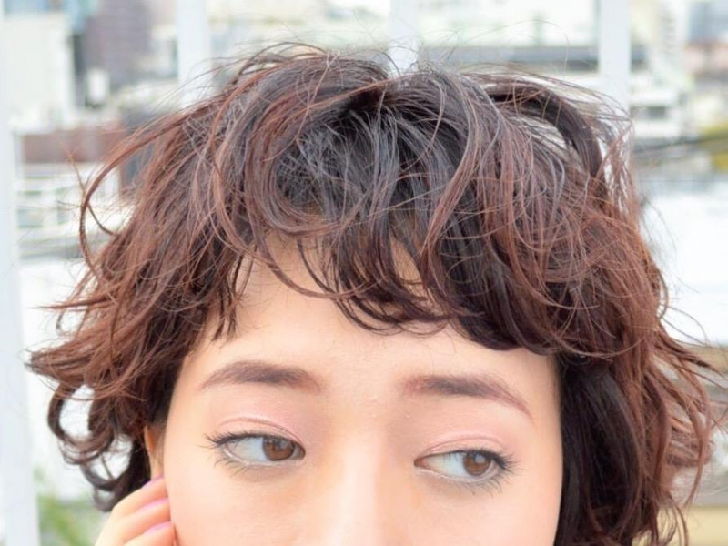 【くせ毛×ショートヘア】クセを生かす髪型6選！！【くせ毛の前髪】4つの解決方法とスタイリング術！