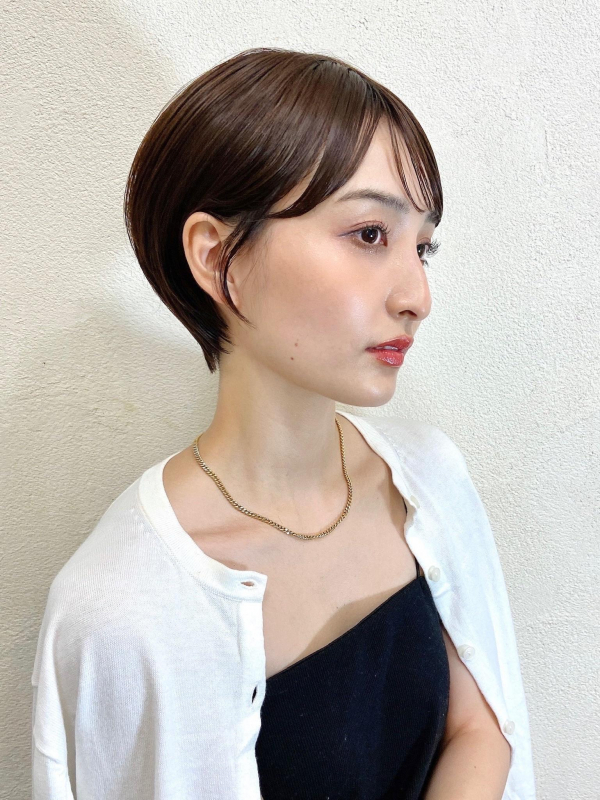 【必見】40代丸顔さんにおすすめショートボブヘアカタログ！小顔に見せるコツもご紹介