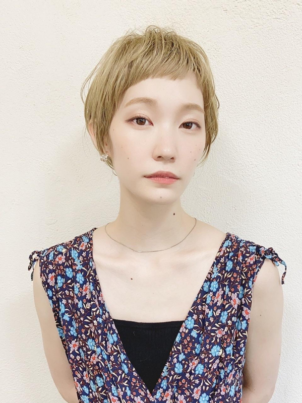 ナチュラルテイスト前髪短め大人ショートボブ代30代40代表参道 青山 表参道の ショートヘア ショートボブ が得意な小さな隠れ家美容室natsuya 美容院